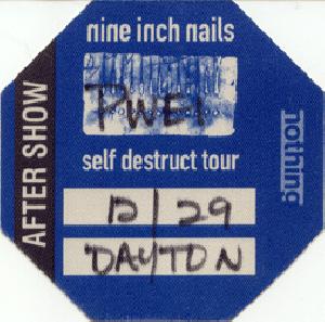 <a href='concert.php?concertid=325'>1994-12-29 - Hara Arena - Dayton</a>