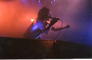 <a href='concert.php?concertid=334'>1995-02-05 - La Crosse Center - La Crosse</a>