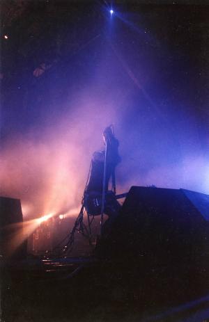 <a href='concert.php?concertid=334'>1995-02-05 - La Crosse Center - La Crosse</a>