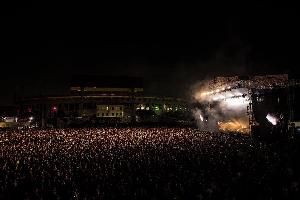 <a href='concert.php?concertid=989'>2017-07-23 - FYF Fest - Los Angeles</a>