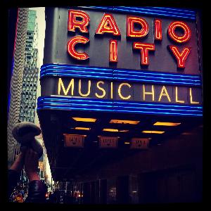 <a href='concert.php?concertid=1030'>2018-10-14 - Radio City Music Hall - New York</a>