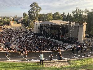 <a href='concert.php?concertid=1088'>2022-09-11 - Greek Theatre - Berkeley</a>