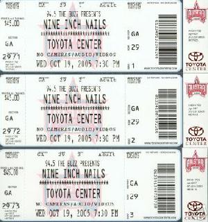 <a href='concert.php?concertid=530'>2005-10-19 - Toyota Center - Houston</a>