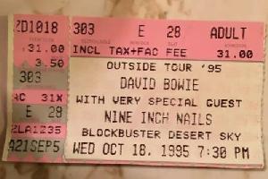 <a href='concert.php?concertid=361'>1995-10-18 - Desert Sky Pavillion - Phoenix</a>